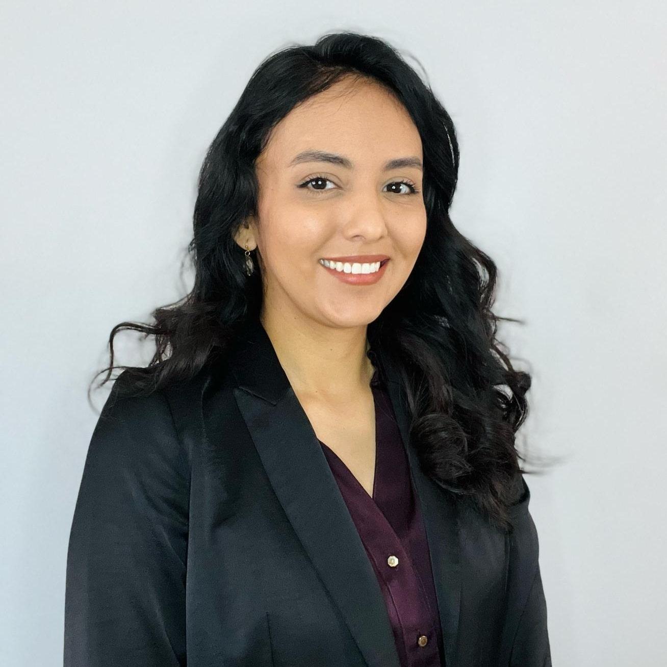 Sayra Flores